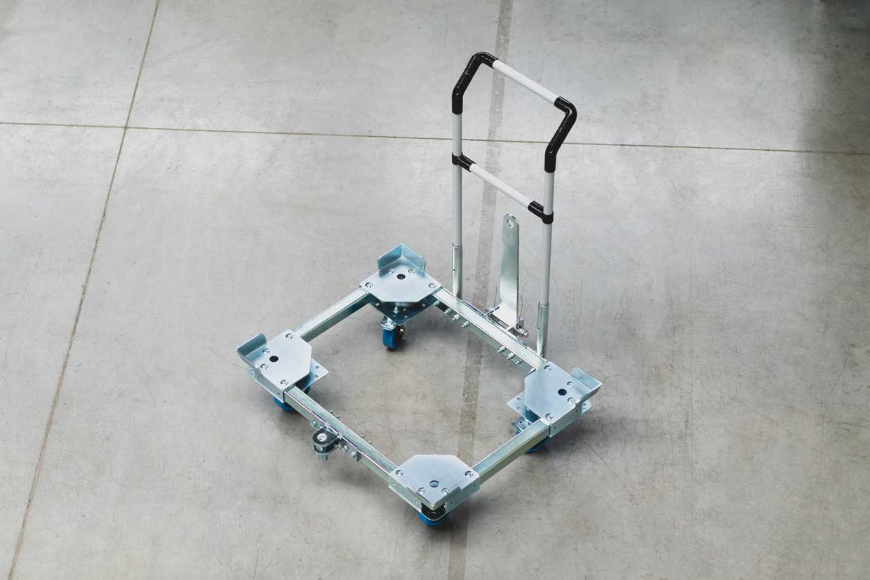A BeeWaTec transport trolley made of square steel pipes combined with round tubes for high load capacity in industry.